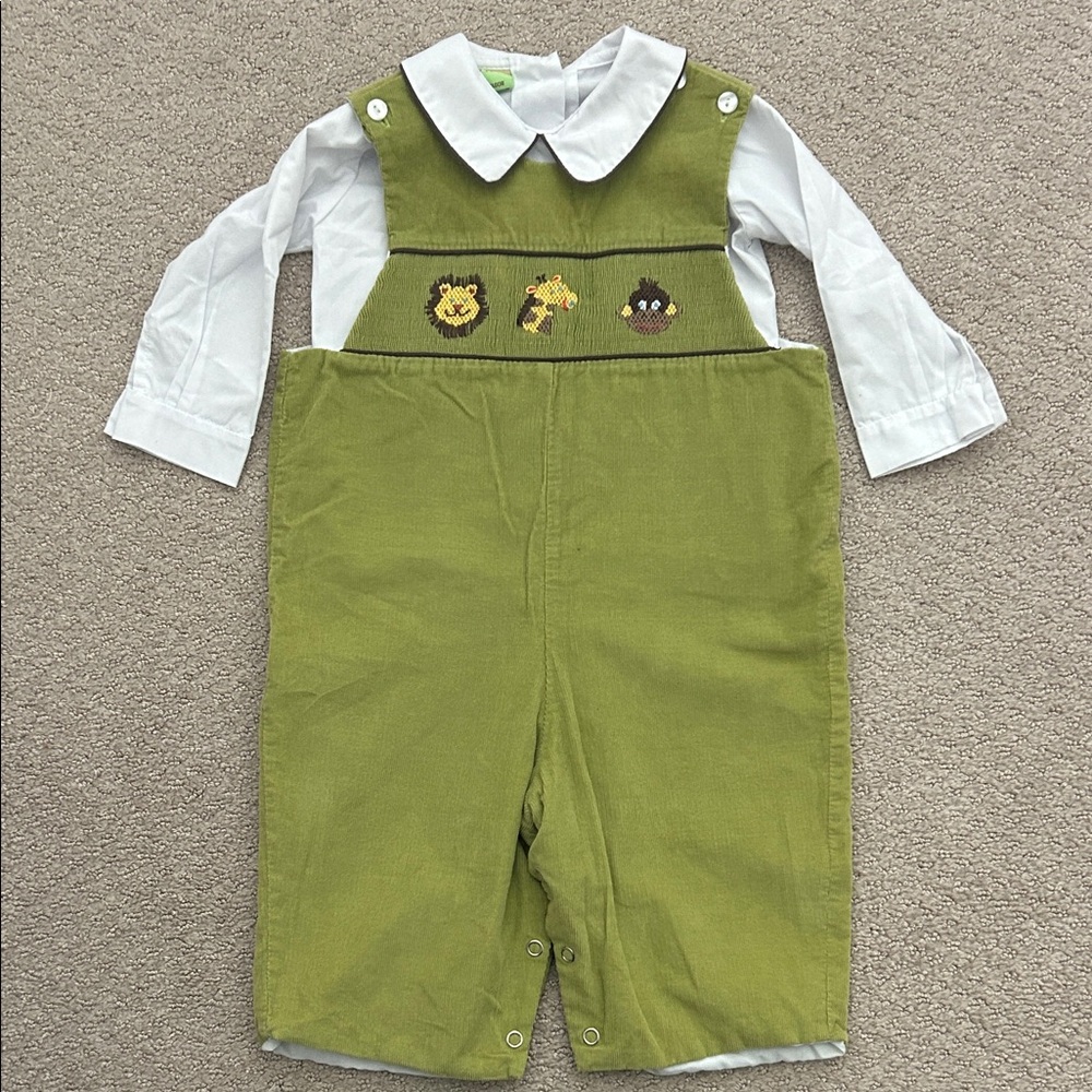 VGUC Le Za Me green corduroy smocked overall set